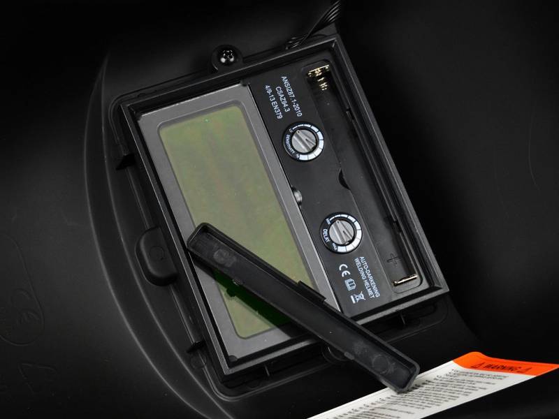 big_Maska-spawalnicza-samosciemniajaca-Geko-G01878-5-